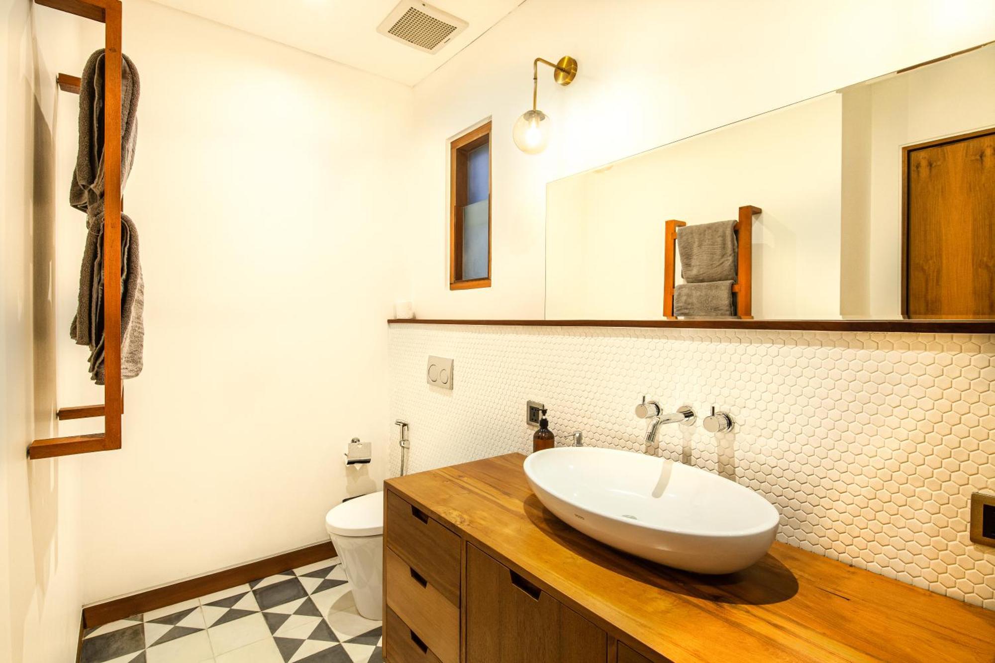 Brand New 5 Bedroom Villa Enclosed Living Room Canggu Canggu (Bali) Exterior photo