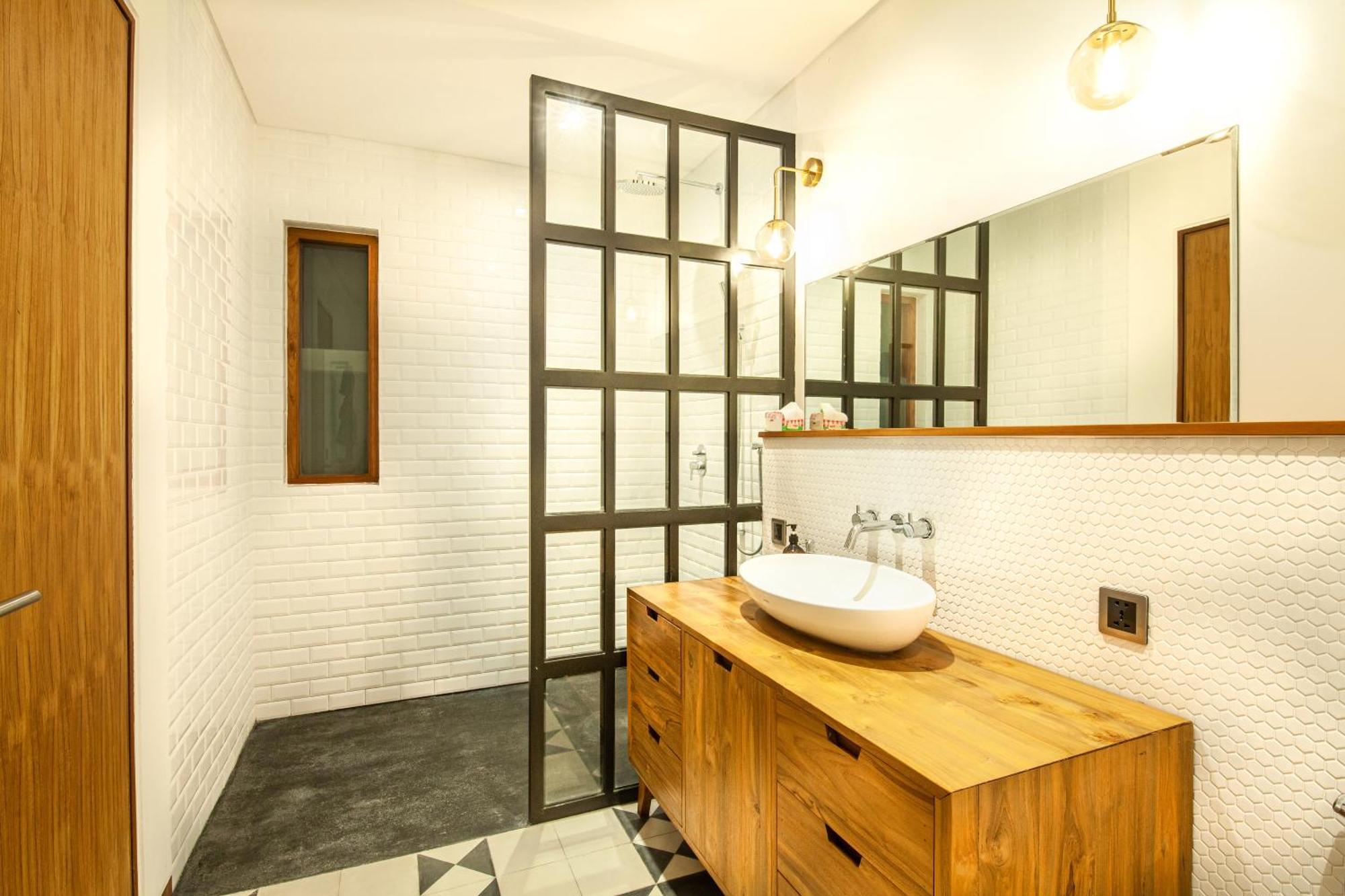 Brand New 5 Bedroom Villa Enclosed Living Room Canggu Canggu (Bali) Exterior photo